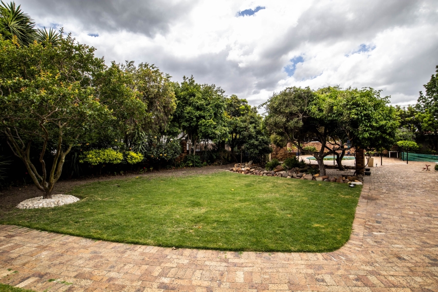 To Let 0 Bedroom Property for Rent in Pinelands Western Cape